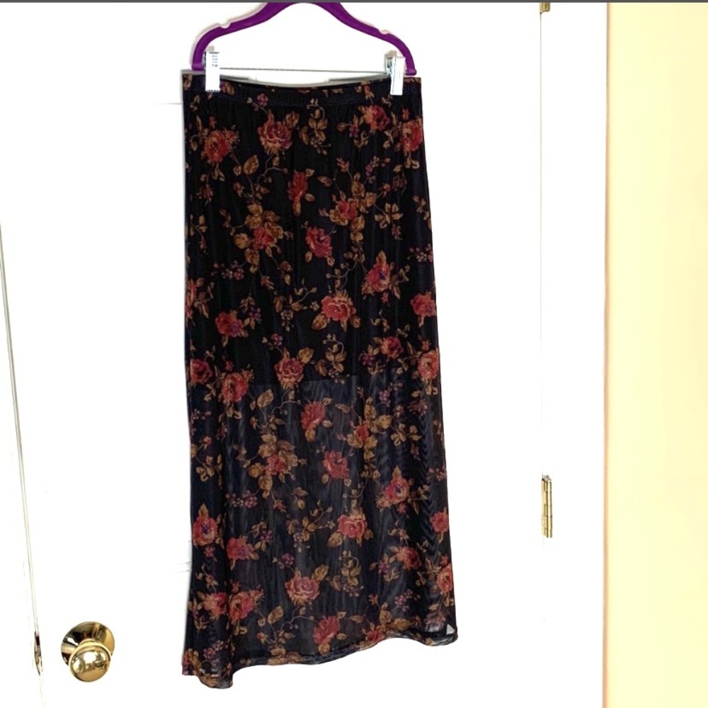 Maxi skirt